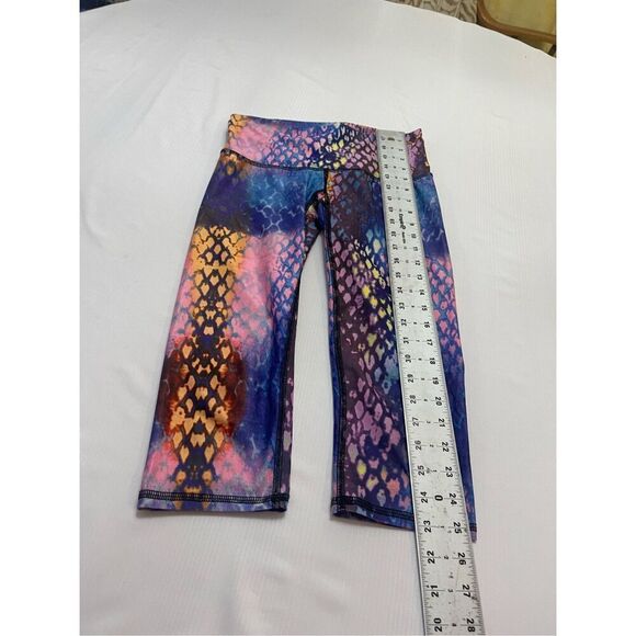 Teeki Snake Print Mermaid Goddess Cropped Leggings Size Small - Picture 6 of 8